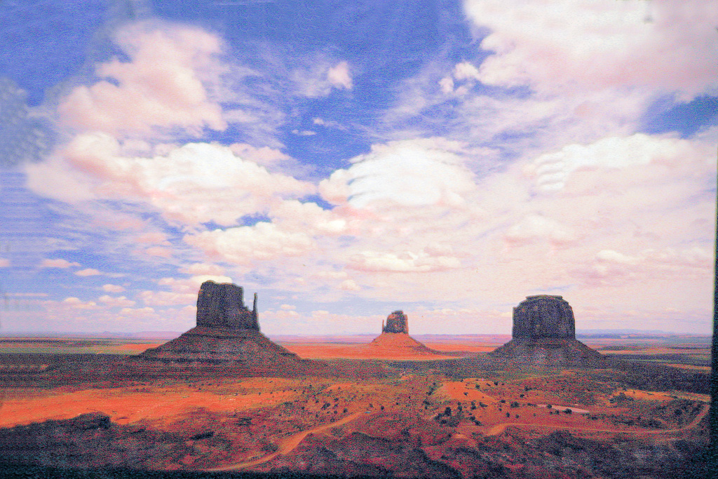 Z-Monument-Valley--8-Buttes-and-Mitten-Butte_246.jpg