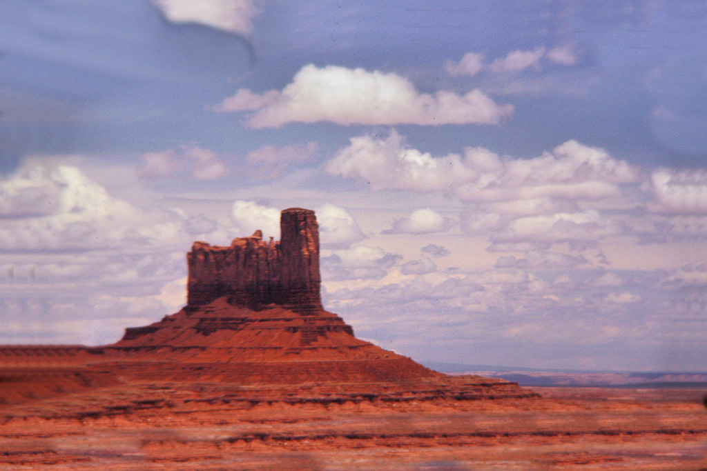 Z-Monument-Valley-Butte--15_256.jpg