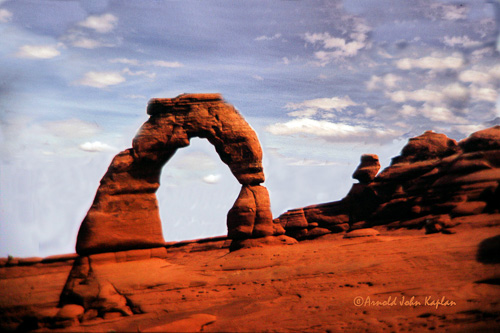 Delicate-Arch--5-Clouds-300dpi.jpg