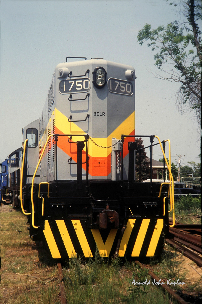 Train-Diesel-Engine--1750_0068-300dpi.jpg